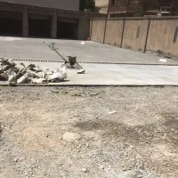 بتن ریزی با ماله پروانه