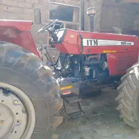 تراکتور فرگوسن ۸۰۰