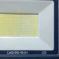 چراغ پروژکتور لامپ