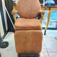 صندلی برقی ارایشگاه|آرایشگاه و سالنهای زیبایی|شیراز, بعثت|دیوار