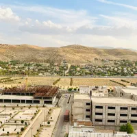 دوخوابه ۱۱۵ متری سروقامتان/جنوبی بدون مشرف