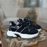 کتونی سایز ۳۸ الی ۳۹ در حد نو سالم