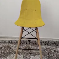 یک عدد صندلی نو