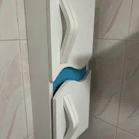 حوله خشک کن و شیر و شیلنگ دستشویی