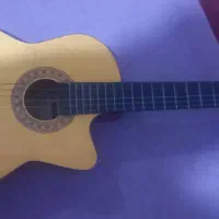 گیتار نو بدون استفاده