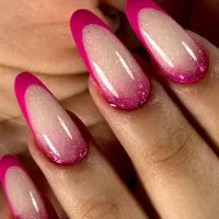 کاشت ناخن با تخفیف ویژه|خدمات آرایشگری و زیبایی|رشت, جماران|دیوار