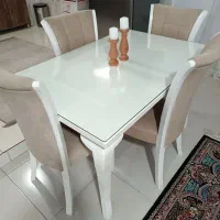 نهارخوری ۴ نفره
