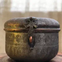 ظرف مسی درب دار قلم