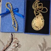 گردنبد و دستبند