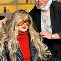 استخدام شنیونکار و میکاپ آرتیست حرفه ای