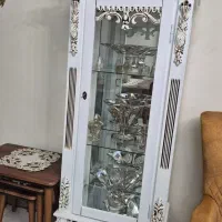 بوفه سفید بسیار تمیز