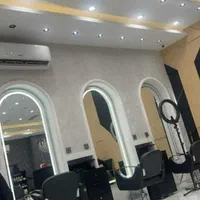 نیازمند همکار، کار در سالن زیبایی