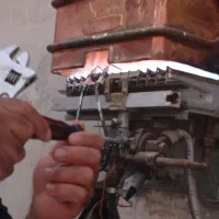 خدمات سرویس آبگرمکن  و بخاری گازی