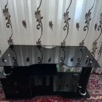 میز زیرتلویزیونی شیشه ای