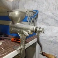 آبمیوهگیری دستی عتیقه آهنی(چدنی)|آبمیوهگیر و آبمرکباتگیر|تهران, مشیریه|دیوار