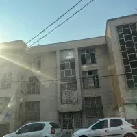 کلنگی ۶۰۰ متری بر ۱۵