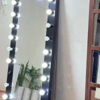 آینه قدی چراغ دار