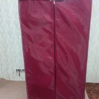 کمد برزنتی  تمیز  جای آویز لباس هم داره