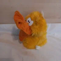 تعدادی اسباب بازی در حد نو