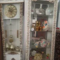 بوفه و ساعت