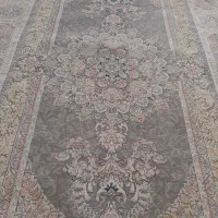 دوتخته فرش۹متری۱۲۰۰شانه گل‌ برجسته درحدجهیزیه|فرش|تهران, آسمان|دیوار