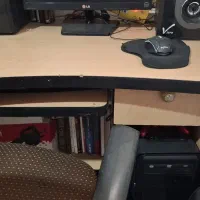 میز کامپیوتر