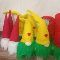 تعدای عروسک|اسباب‌‌بازی|قم, زاویه|دیوار