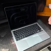 Macbook Air M4 2025