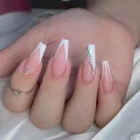 آموزش کاشت ناخن خدمات ناخن تضمینی بامدرک فنی وقسطی|خدمات آموزشی|قم, زنبیل آباد|دیوار