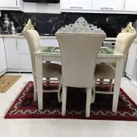 میز غذاخوری