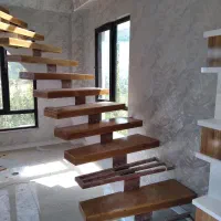 کف پله چوبی نرده چوبی با کیفیت|خدمات پیشه و مهارت|رشت, اسماعیل آباد|دیوار