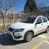 کوئیک GXR با رینگ آلومینیومی سفید قرمز