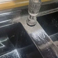 لوله‌ کشی و نصب شیرالات