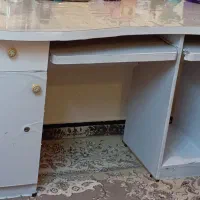 میز کامپیوتر تمیز  و سالم قیمت دومیلیون