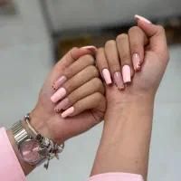 همکاری با ناخن کار