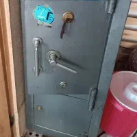 گاوصندوق قدیمی