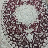 فرش کرم زرشکی ۷۰۰ شانه