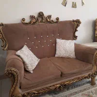 مبل سلطنتی ۷نفره|مبلمان خانگی و میز عسلی|رشت, باهنر|دیوار