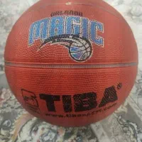 یک عدد توپ بسکتبال سایز ۶ بی مشکل