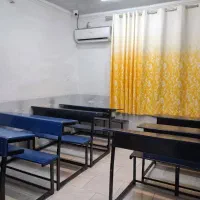 نیمکت و صندلی