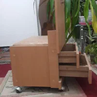 میز چرخ خیاطی با صندلی|لوازم خیاطی و بافتنی|شاهینشهر, حافظ جنوبی|دیوار