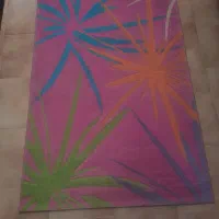 فرش صورتی شاد|فرش|پردیس, فاز ۳|دیوار