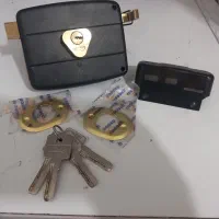 قفل درب حیاط