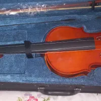 ویلن 4/4 حرفه ای خارجی نو است استفاده نشده