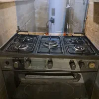 فروش یک عدد گاز طرح فر و آبگرمکن برقی ۲۰۰ لیتری|حراج|آبادان, |دیوار