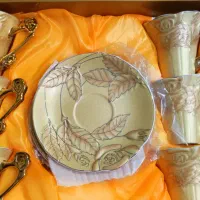 فنجان و نعلبکی خارجی