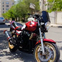 cb 400