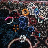 دستبند، انگشتر، آویز گوشی