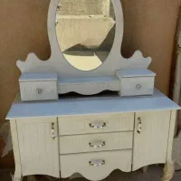 تخت ۱/۵نفره و پاتختی و میزآرایش و تشک رویا