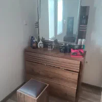 دراور سه کشو بهمراه آینه و صندلی